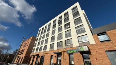 Здано Продаж 2-кім. квартири 82 м вул. Навроцького, 31