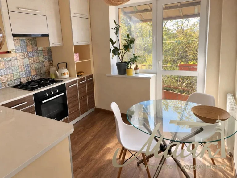 Продаж 2 кімнатної квартири в Центрі - Проспект