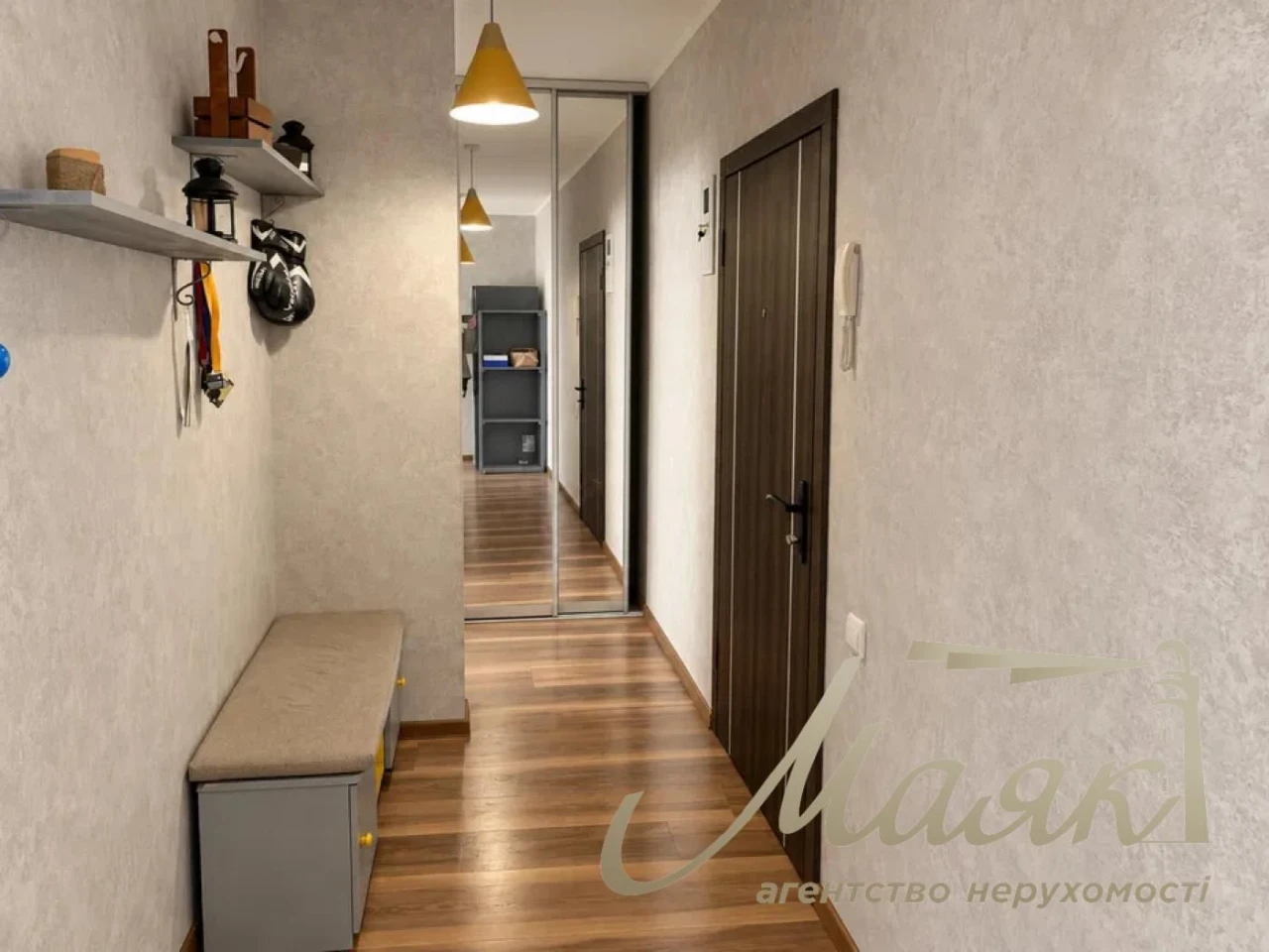 Продаж 2 кімнатної квартири в Центрі - Проспект