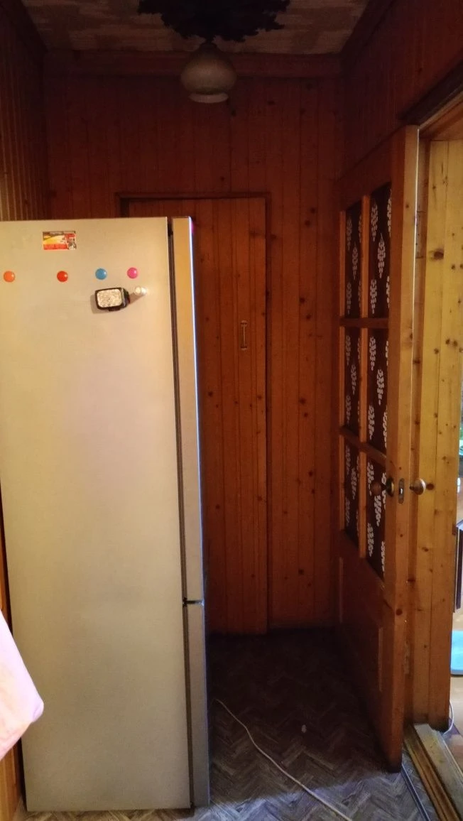 Продається 1 к.квартира по вул. Молодіжній