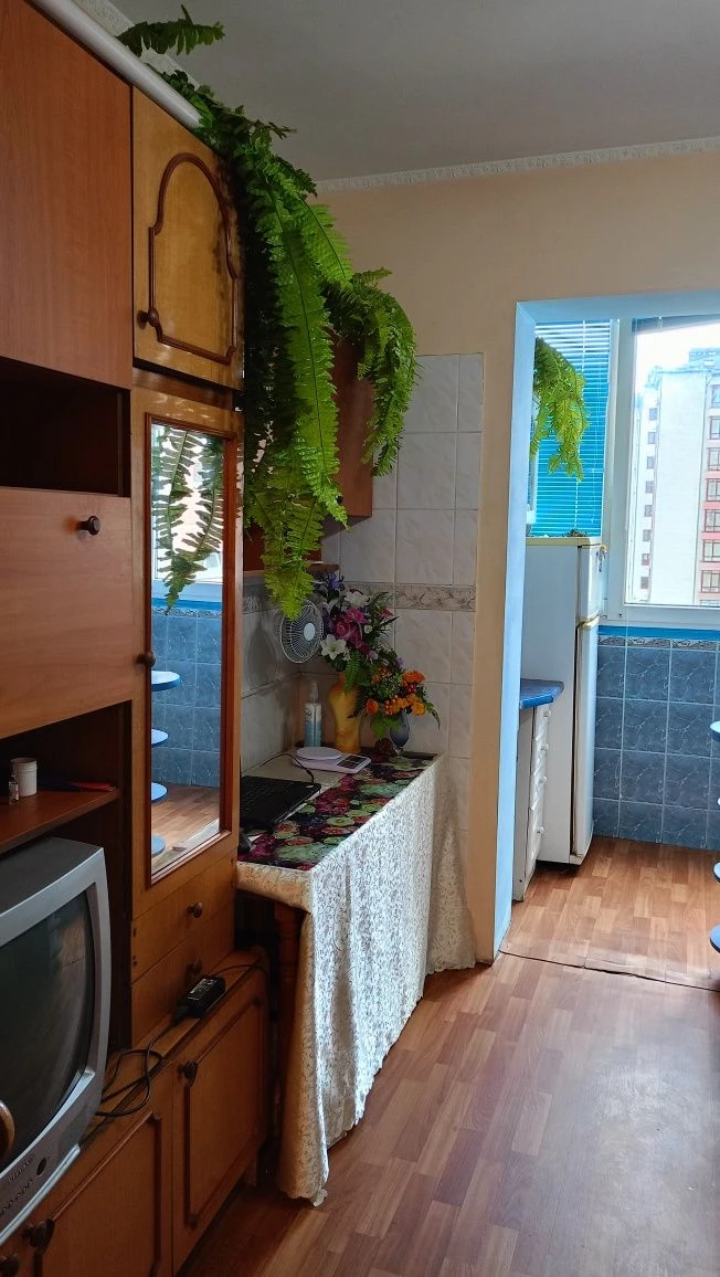 Продається 1 к.квартира по вул. Молодіжній