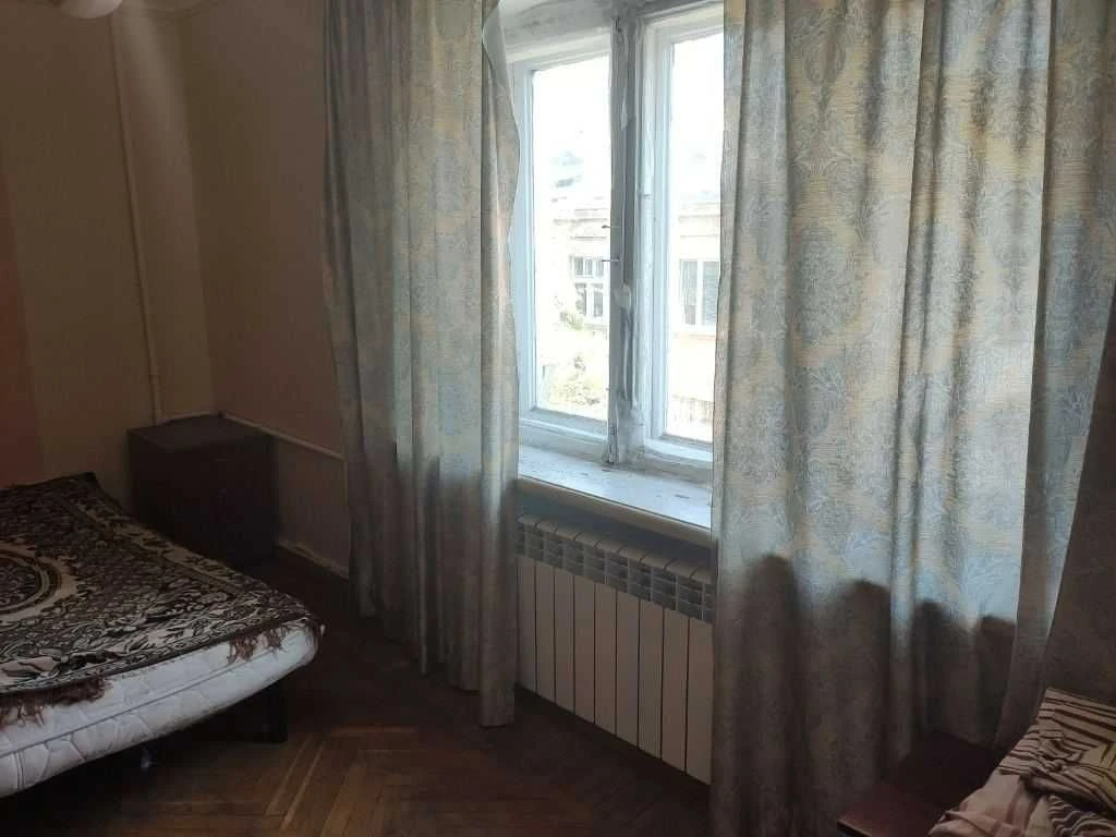 Семинарская/Канатная: продам хорошую 2-комн. квартиру в уютн