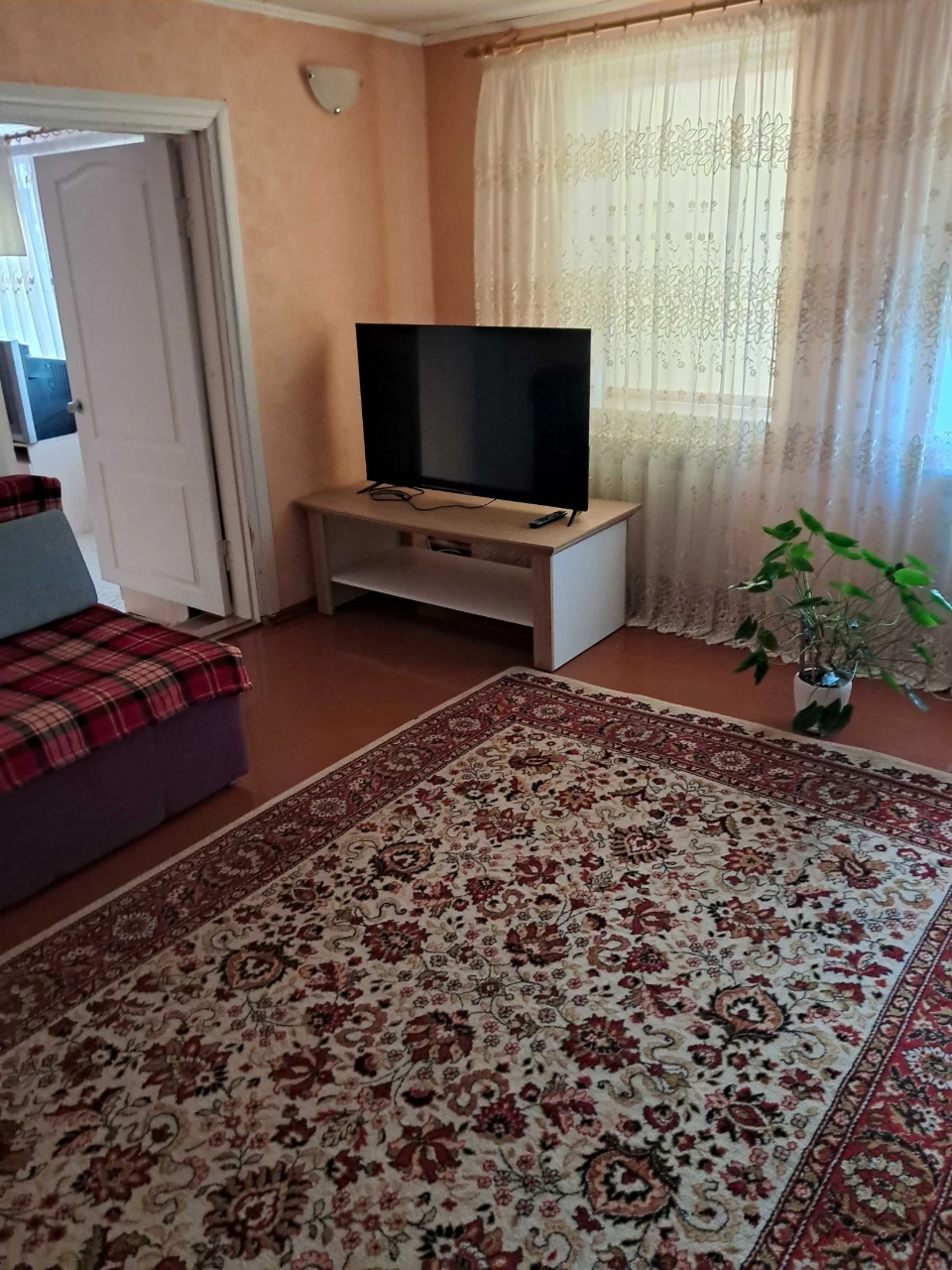 Продам пол дома в пос.Котляры
