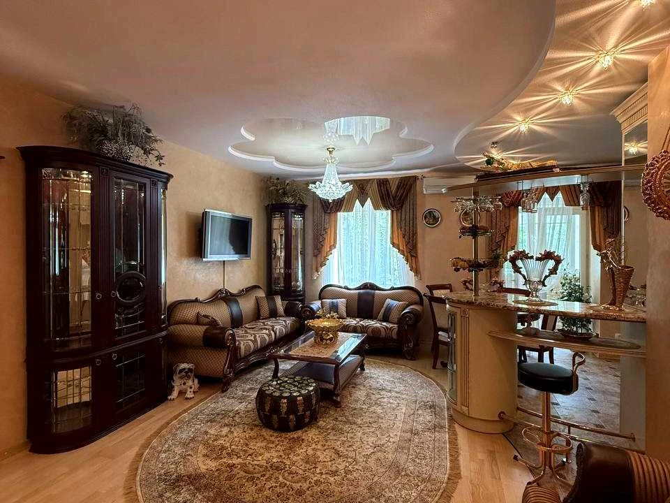 Квартира. Харків, Нескорених вул.