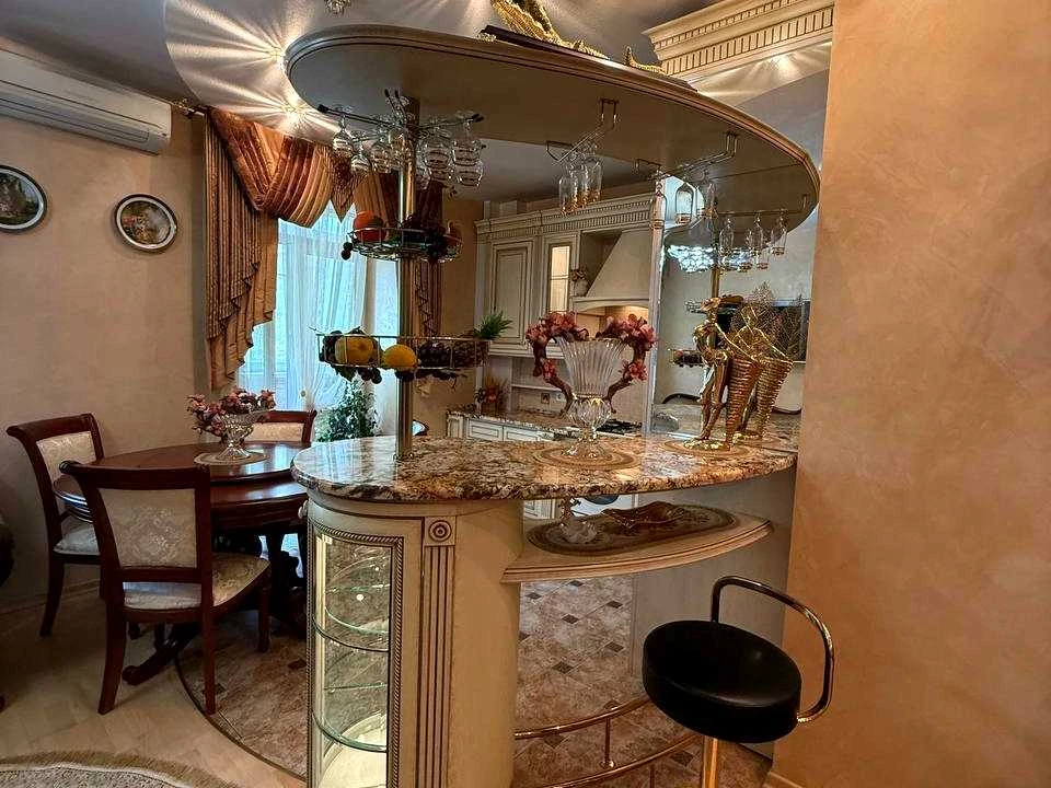 Квартира. Харків, Нескорених вул.