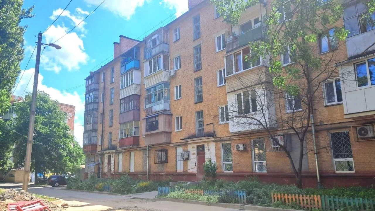 СМ Продам 2 кімнатну квартиру проспект Перемоги район Танку