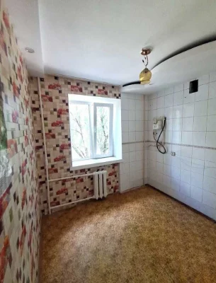 СМ Продам 2 кімнатну квартиру проспект Перемоги район Танку