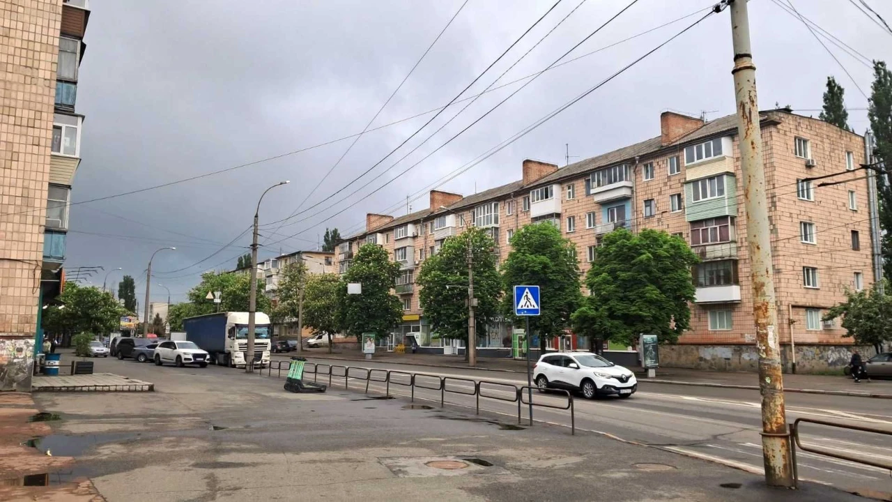 СМ Продам 2 кімнатну квартиру проспект Перемоги район Танку