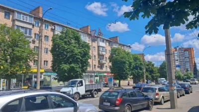 СМ Продам 2 кімнатну квартиру проспект Перемоги район Танку