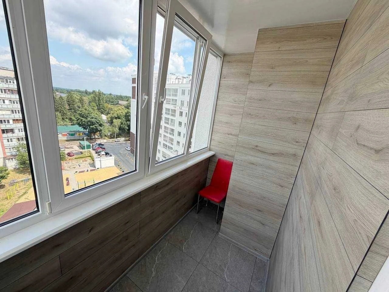 Продаж VIP 2-кімн. квартири з дизайнерським ремонтом по вул.