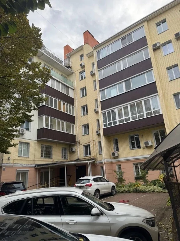 3 кім р-н ПЛОЩІ, 118 м вул Г. Полуботка 6А АВТОНОМКА ремонт