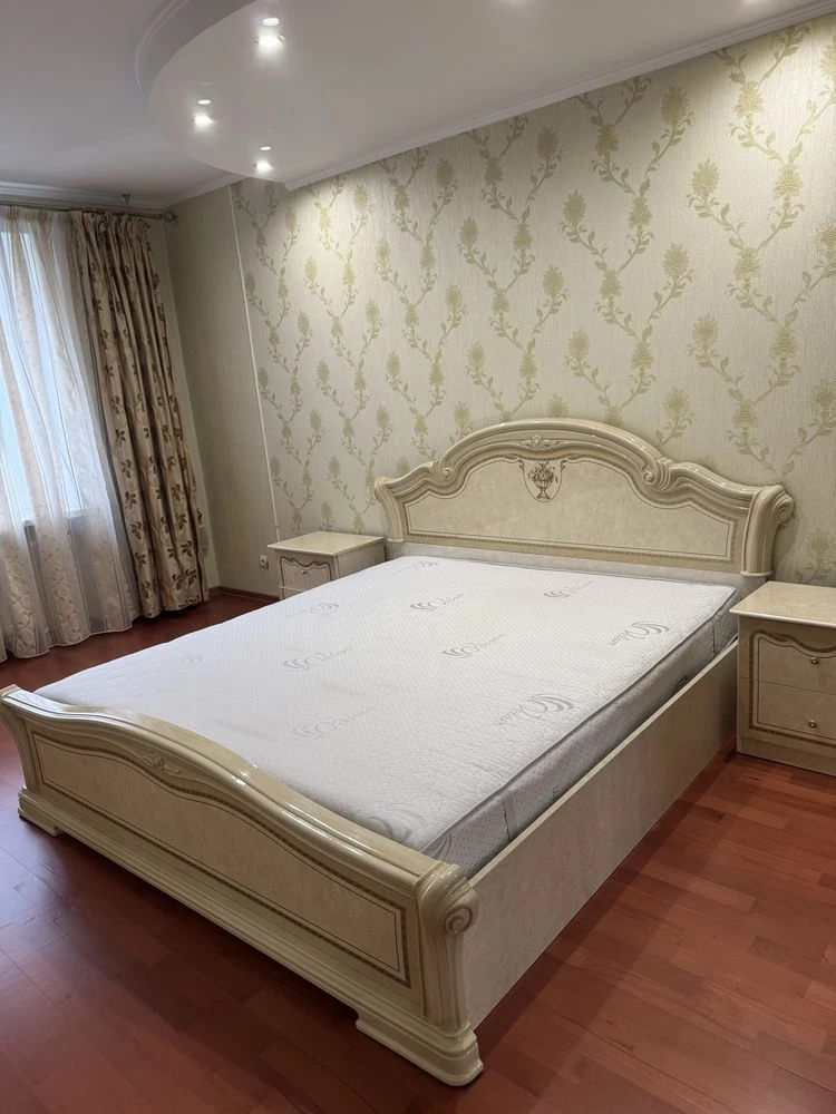 3 кім р-н ПЛОЩІ, 118 м вул Г. Полуботка 6А АВТОНОМКА ремонт