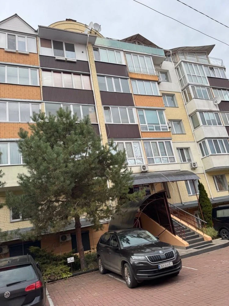 3 кім р-н ПЛОЩІ, 118 м вул Г. Полуботка 6А АВТОНОМКА ремонт