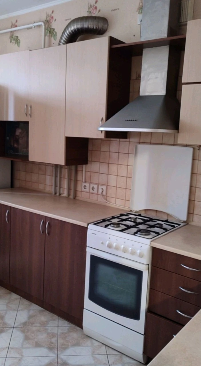 Продам 2х кімнатну квартиру з автономним опаленням по вул. С