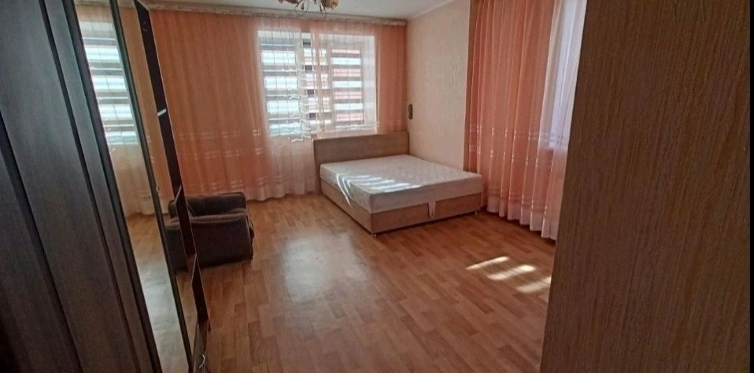 Продам 2х кімнатну квартиру з автономним опаленням по вул. С