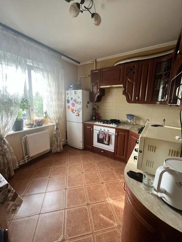 Продам 3- х кім. квартиру по вул. Кошевого