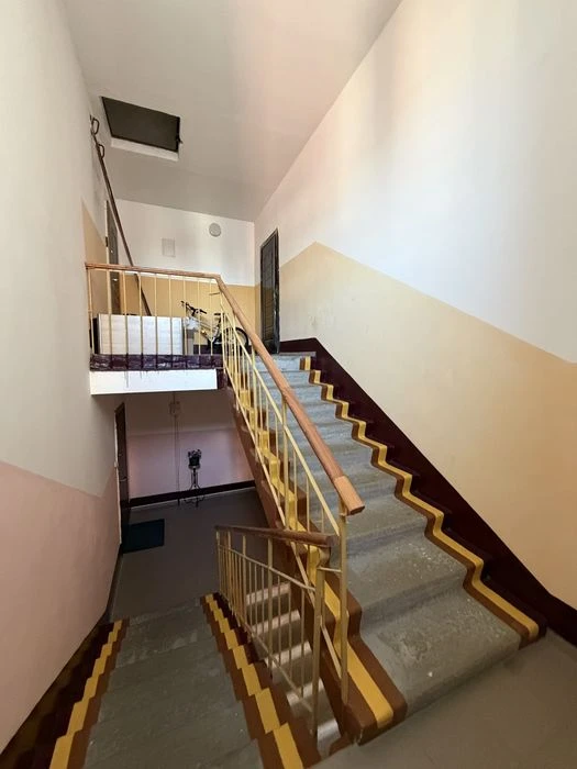 ТОП ЛОКАЦІЯ  Княжа 7 Продаж 3 кім квартири  99.8 м2