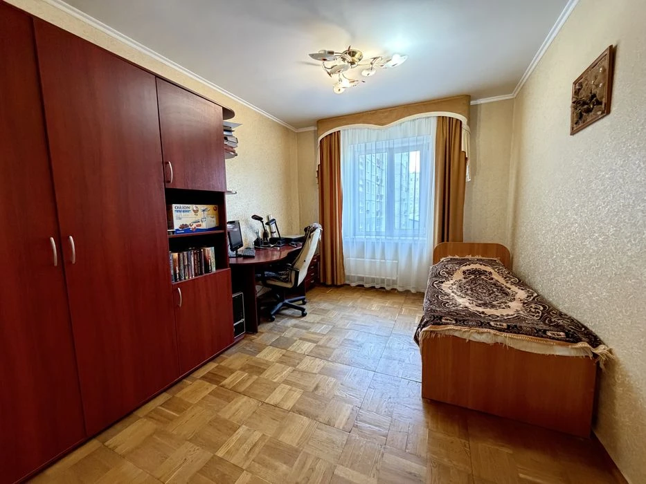 Продаж  3-х кімнатної квартири в центрі міста ЦУМ