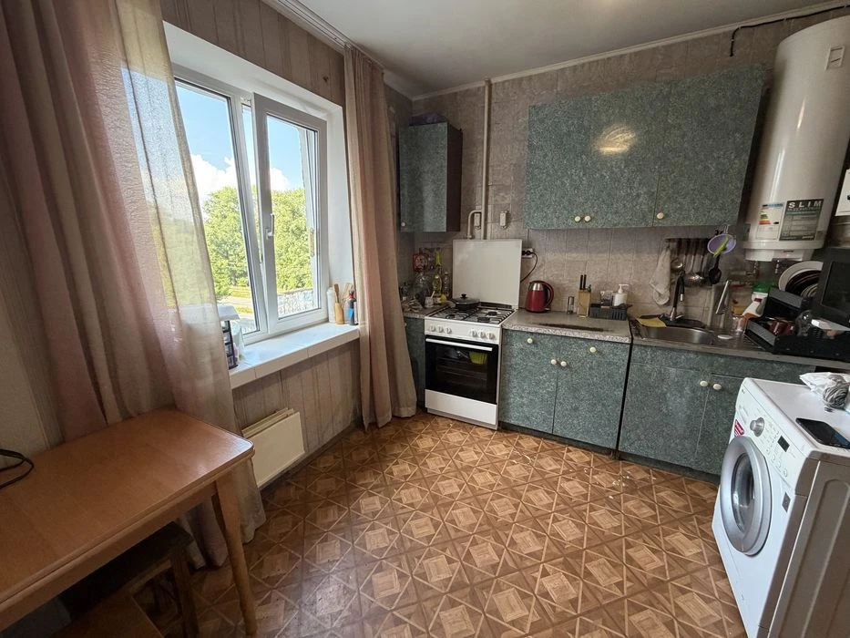 Продаж  3-х кімнатної квартири в центрі міста ЦУМ