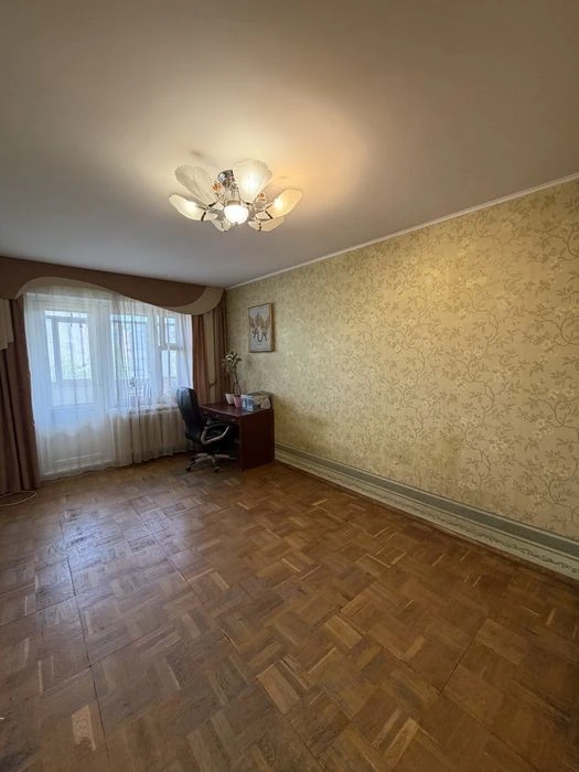 Продаж  3-х кімнатної квартири в центрі міста ЦУМ