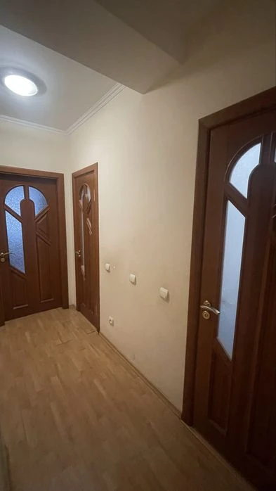 Продам 3-х комнатную квартиру в Центре