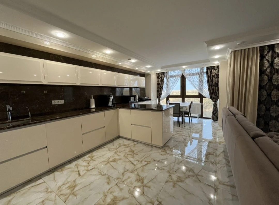 Срочно!!133м2 Продаж  3 кім квартири БРЯНСЬК