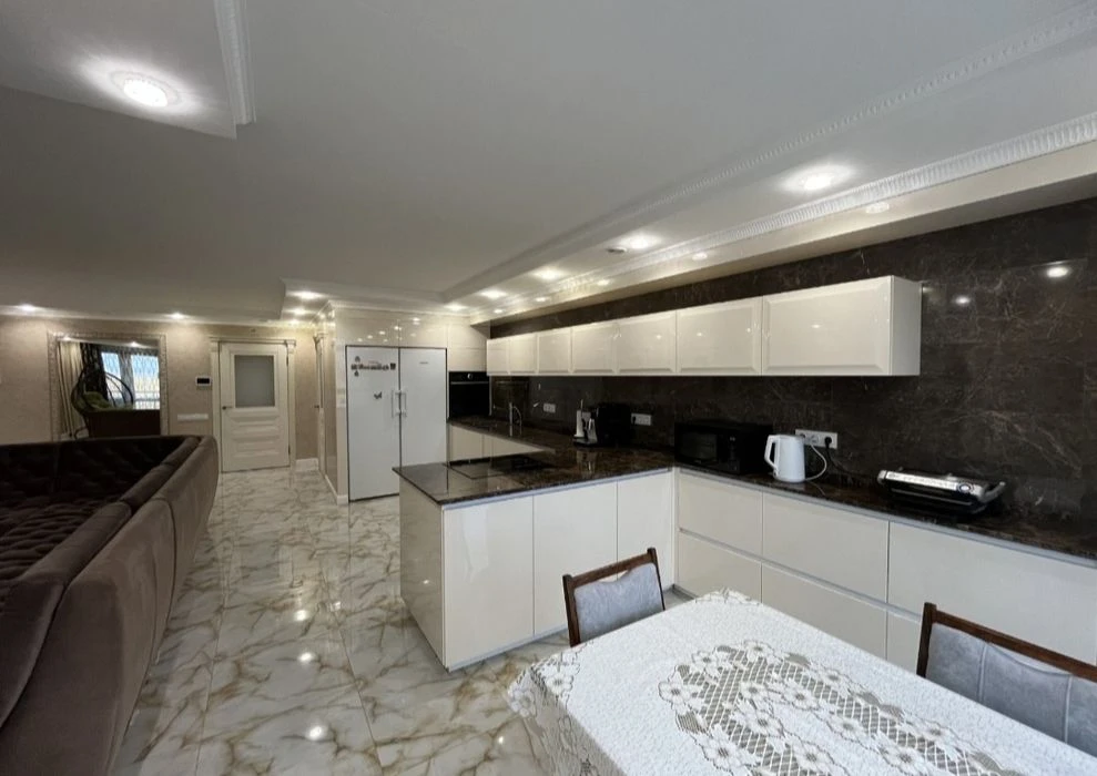 СРОЧНО!133.5 м2 Продаж 3 х кім.квартири преміум класу Брянсь