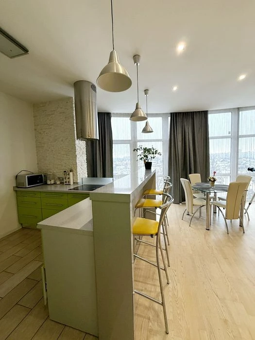 Пять Кутів 94м2 Продаж 2 кім квартири
