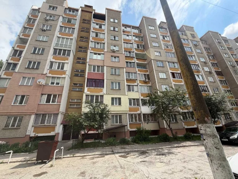 Продам 3-х комн. р-н Масаны, Є-Відновлення, Ваучер