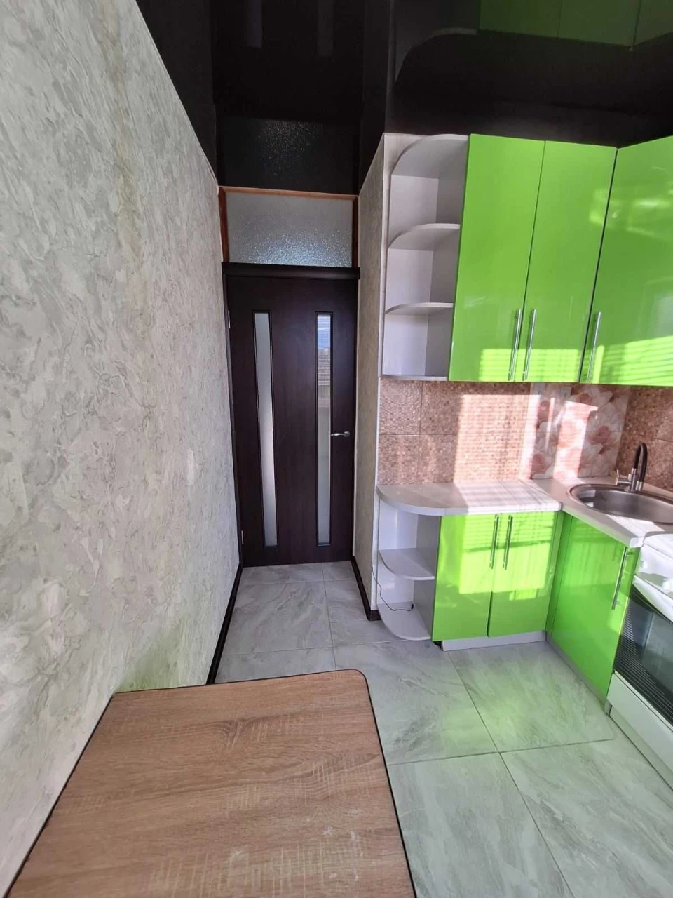 Продається 2 кімнатна квартира в районі Пр. Левка Лук'яненка