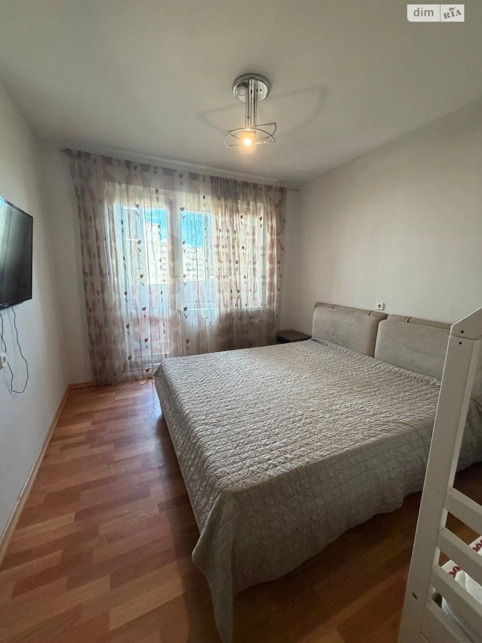 Продаж Квартира Масани