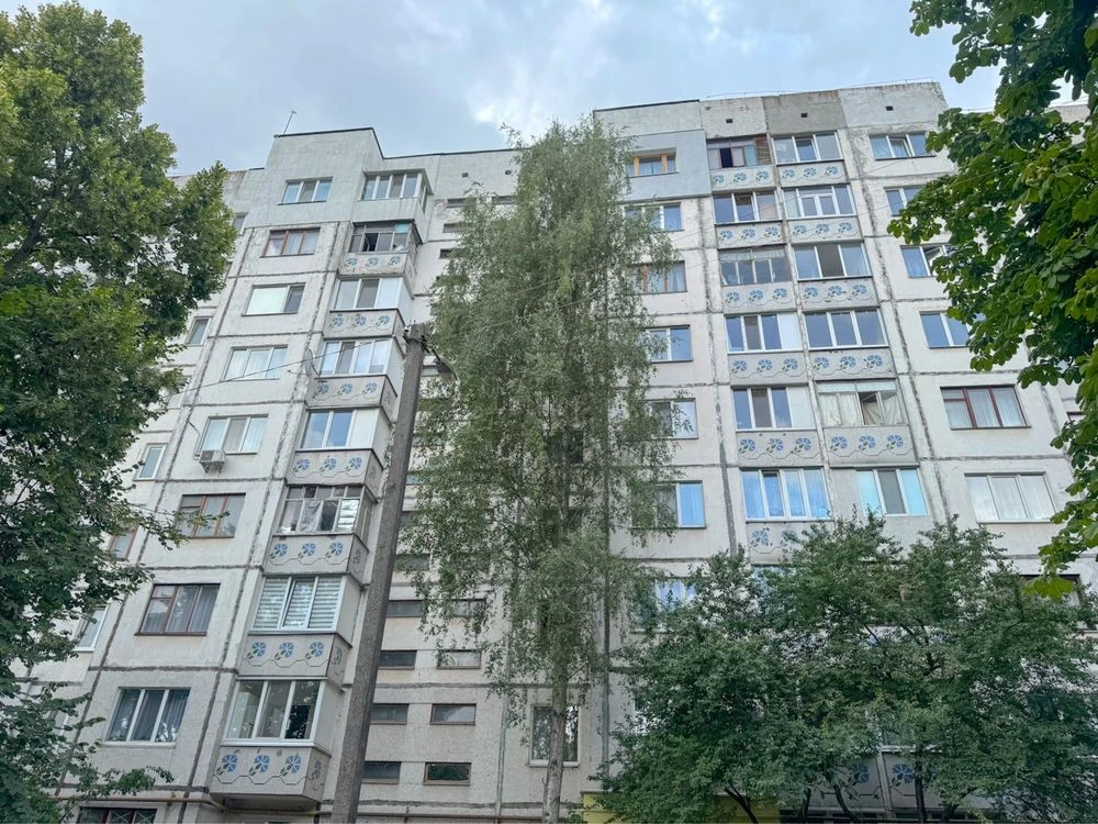 Продаж 1-кімн квартири в районі Ниви