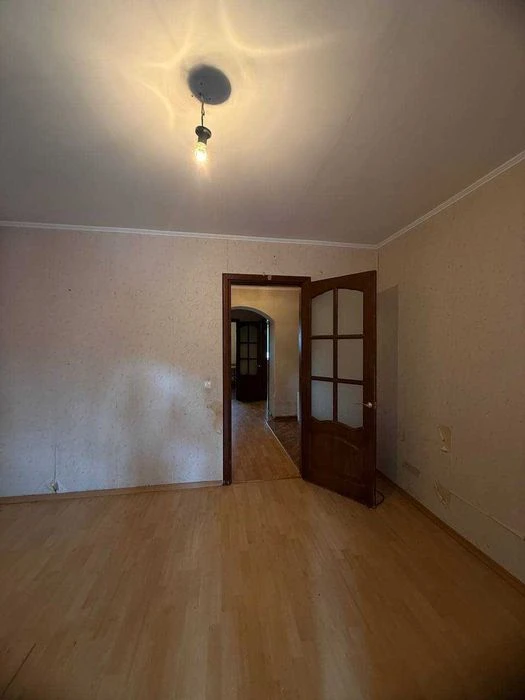 Продаж 2-кімнатної квартири в центрі міста, район Макдональд