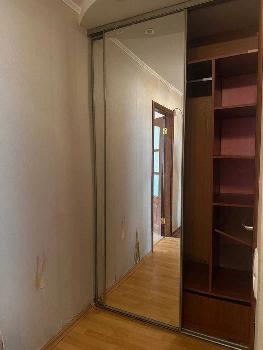 Продаж 2-кімнатної квартири в центрі міста, район Макдональд
