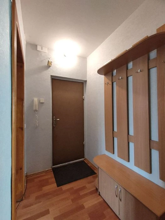 Простора 4-кімнатна квартира 84 м² на Масанах — вул. Незалеж
