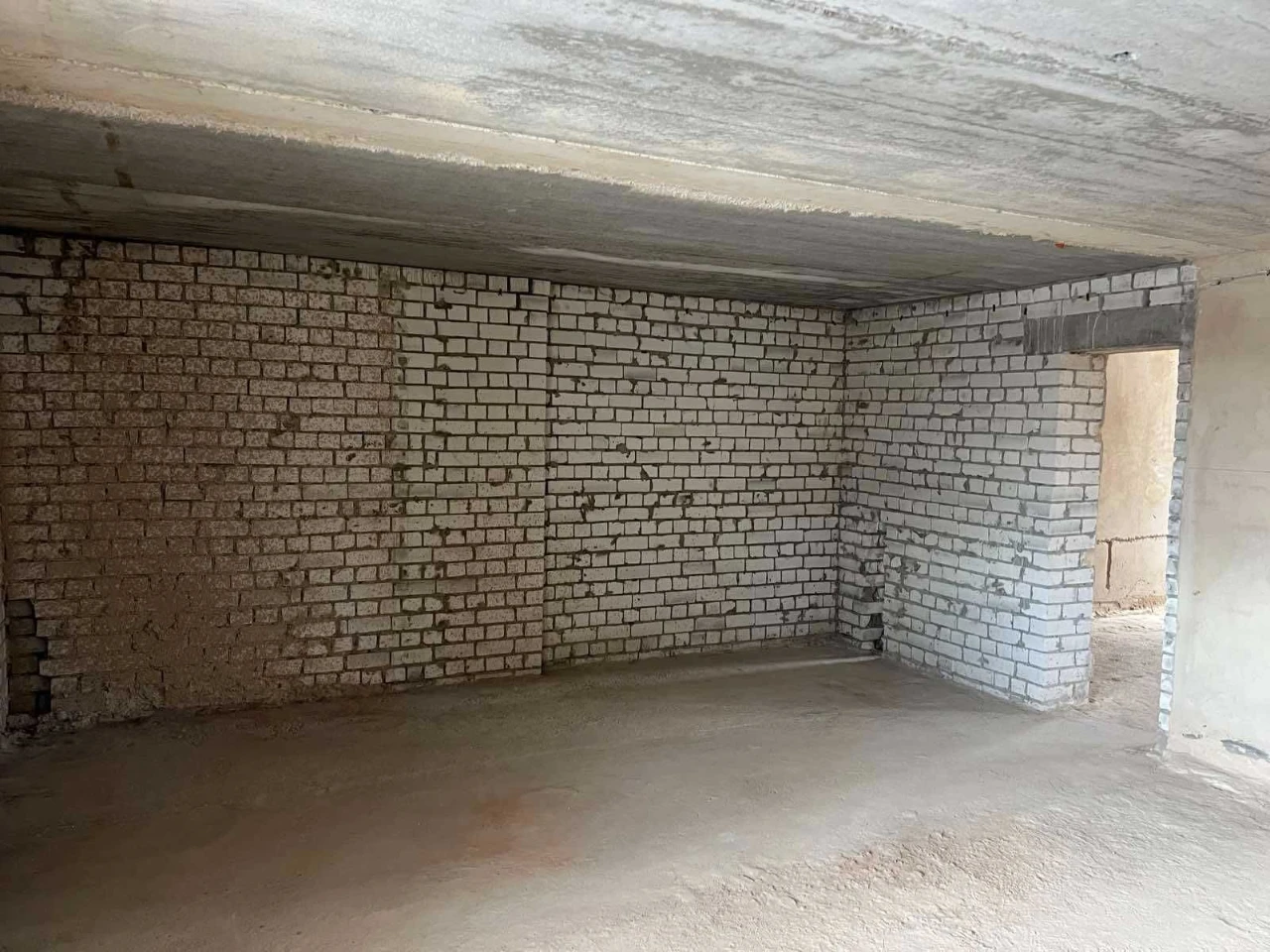 Продам дворівневу квартиру на Масанах