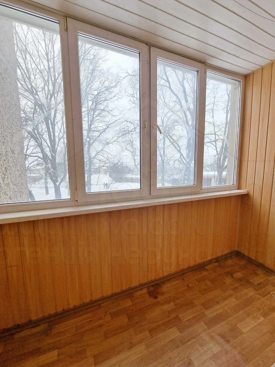 3 кімнатна квартира 71м2, 2/9 в житловому стані. Район Епіце