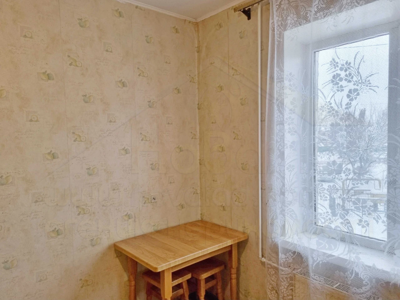 3 кімнатна квартира 71м2, 2/9 в житловому стані. Район Епіце