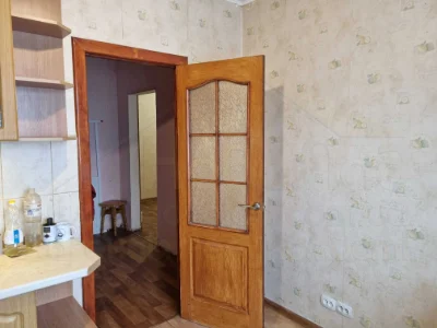 3 кімнатна квартира 71м2, 2/9 в житловому стані. Район Епіце