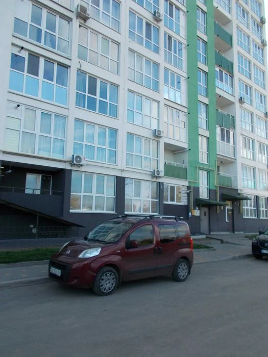 Продам кв-ру 44\21\12 м2 з індивід-им газовим опаленням міст