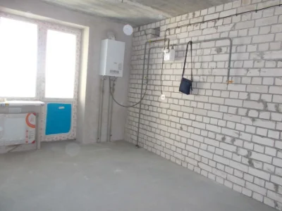 Продам кв-ру 44\21\12 м2 з індивід-им газовим опаленням міст