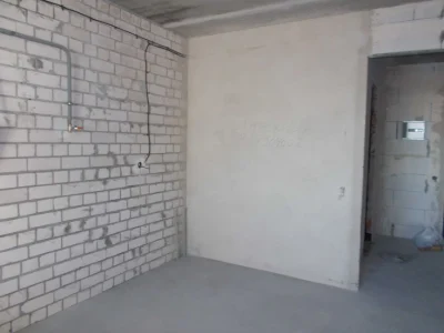 Продам кв-ру 44\21\12 м2 з індивід-им газовим опаленням міст