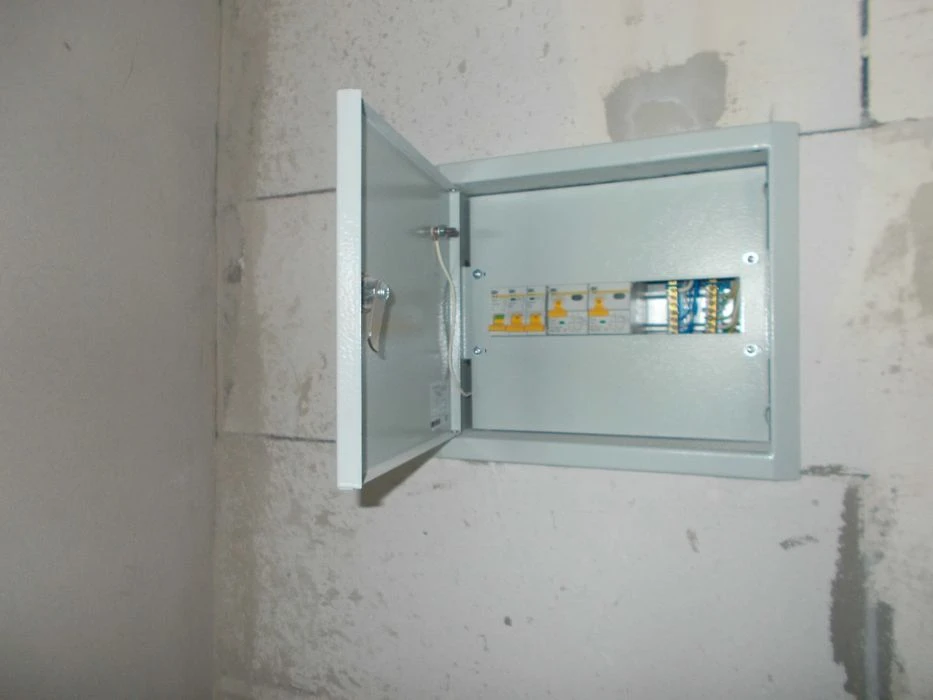 Продам кв-ру 44\21\12 м2 з індивід-им газовим опаленням міст