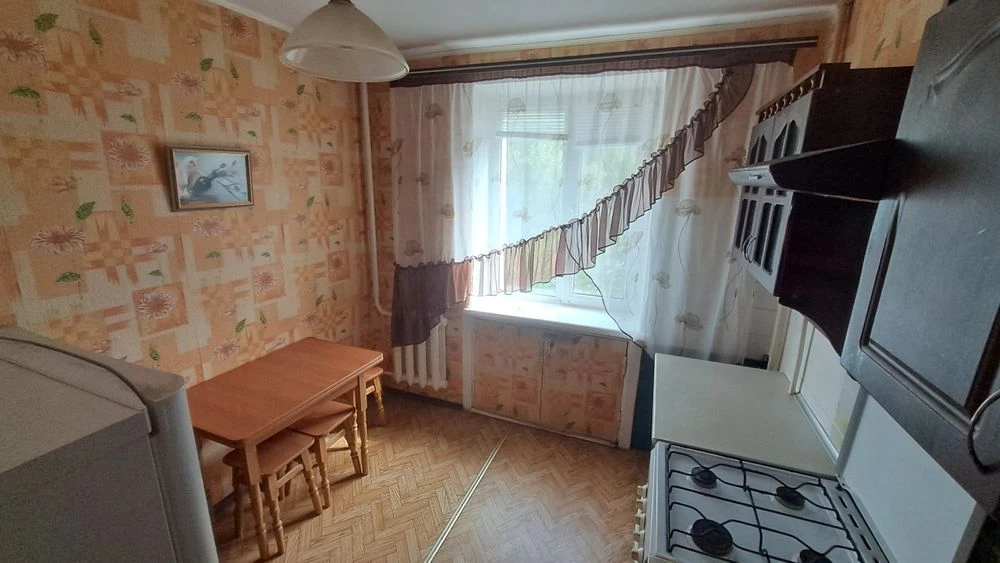 Продаж 1 кім кв. "Заходь та Живи" 38м2 з меблями і технікою