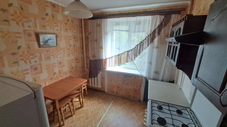 Продаж 1 кім кв. "Заходь та Живи" 38м2 з меблями і технікою