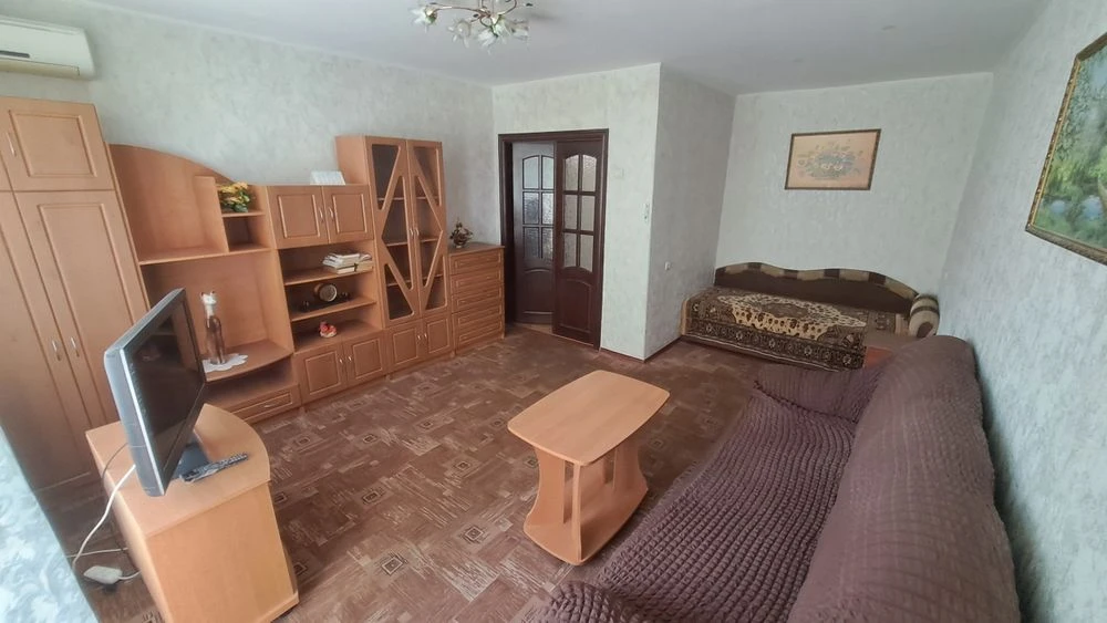 Продаж 1 кім кв. "Заходь та Живи" 38м2 з меблями і технікою