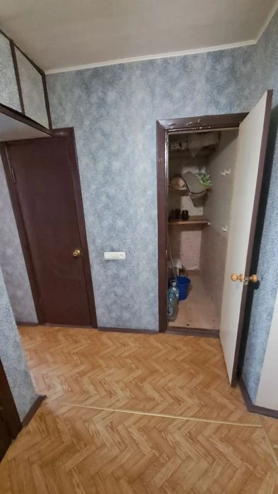 Продаж 1 кім кв. "Заходь та Живи" 38м2 з меблями і технікою