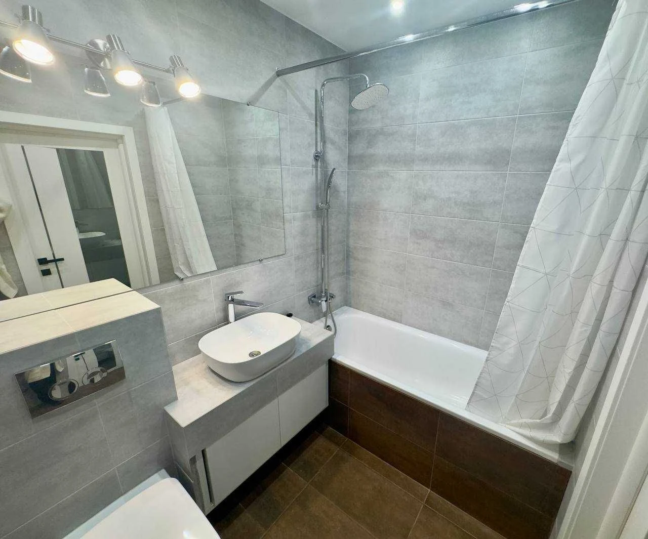 Продаж 2 кім квартири Масани 71м2 Автономка, новий ремонт та