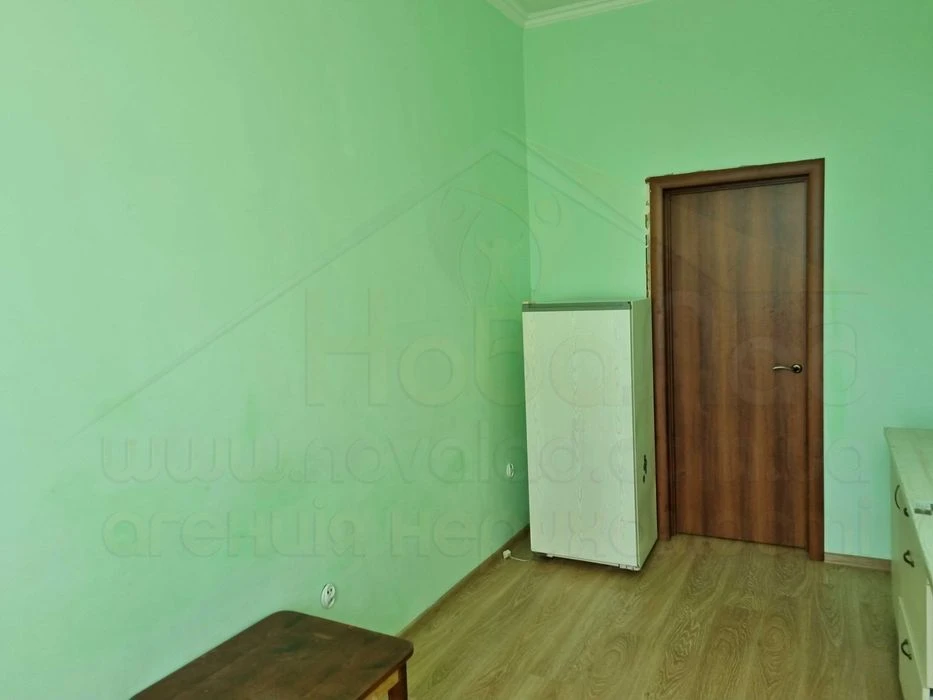2 кімн квартира 72м2 з індивідуальним опаленням - Центральни