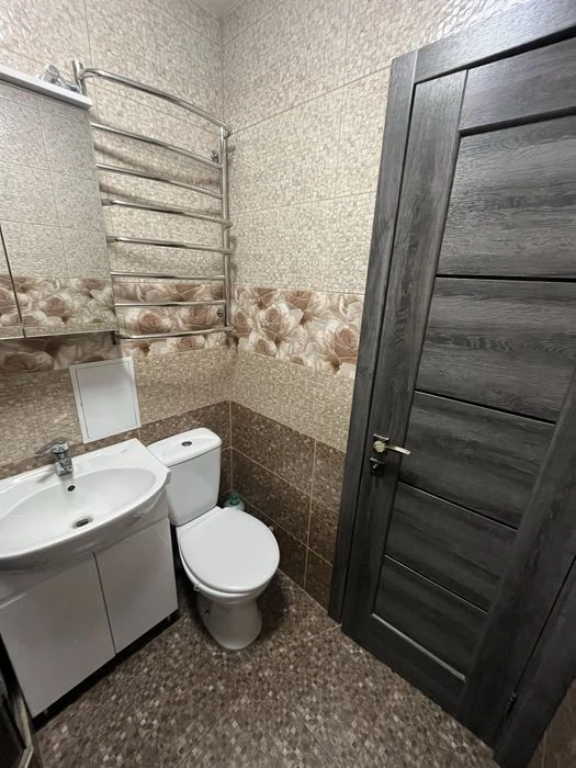 Продаж 2-кім квартири с сучасним ремонтом в центрі міста. єВ